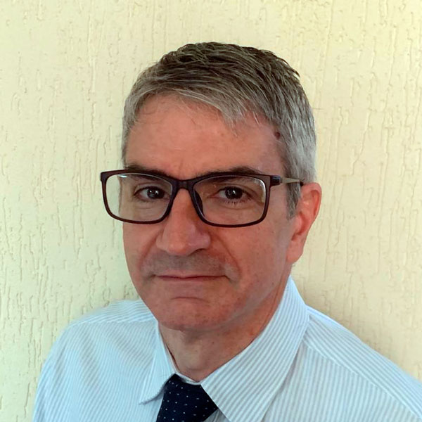 Dr. Renato Santiago Gomes